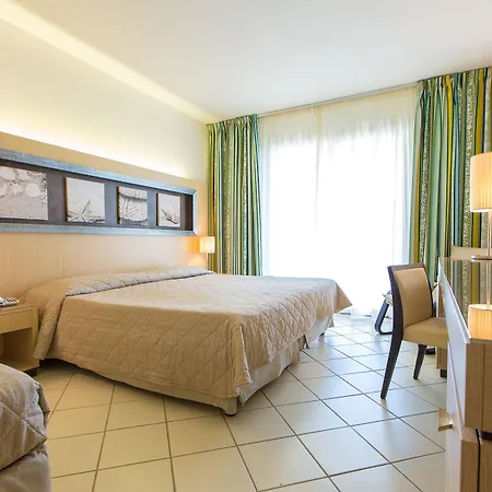 Mclub Cala Regina 4*