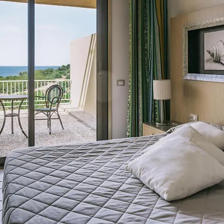 Hotel Mclub Cala Regina