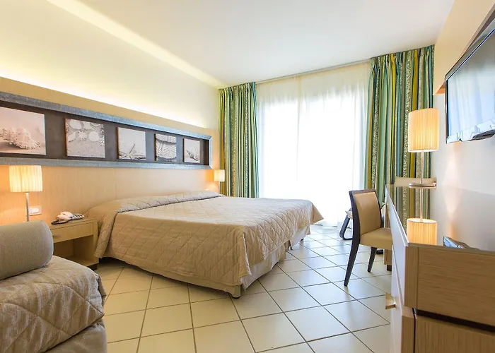 Mclub Cala Regina 4*